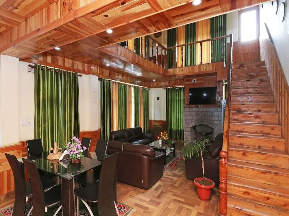 Манали: OYO 13715 Home Stay River View Manali