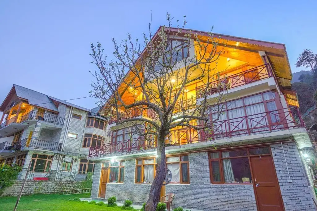 Springdales (Emiliana 5Bhk Cottage) (By Dumnu Homes) — фото 1