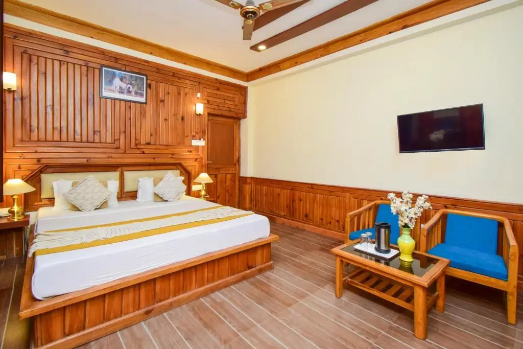 Манали: Swiss Cottage by Dumnu Homes next to Kangna Ranaut's house