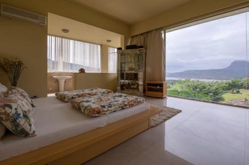 Хандала: The Glass House by Vista Rooms