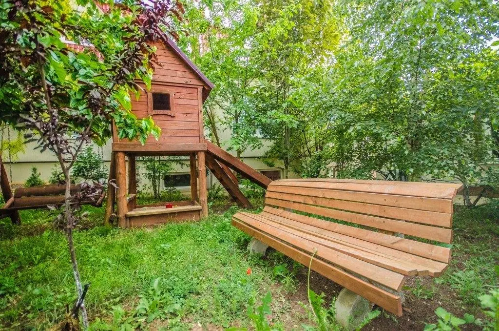 Заозерное: Guest House Avalon