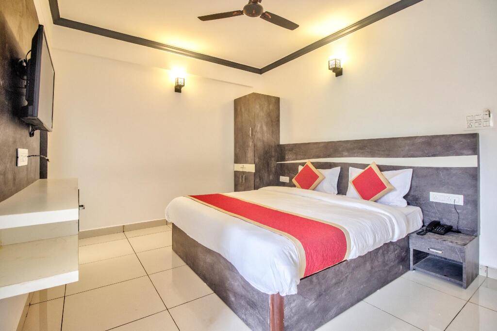 Арамбол: Oceano Beach Resort Goa