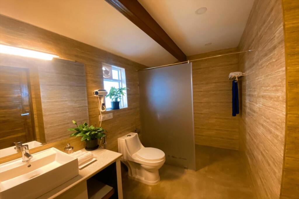 Арамбол: Sandbanks Beach Villas Morjim