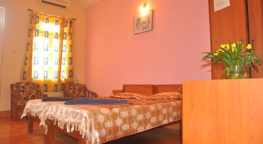 Калангут: tio carmino resort