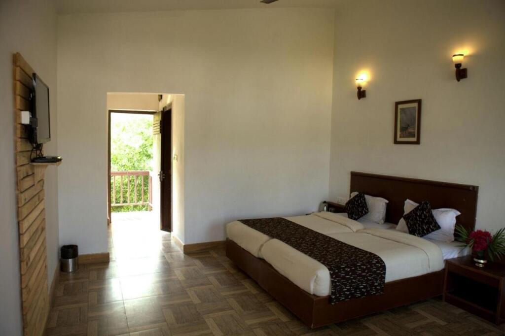 Наинитал: Corbett Rattan Elwood Resort