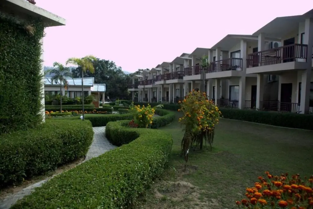 Наинитал: Corbett Rattan Elwood Resort