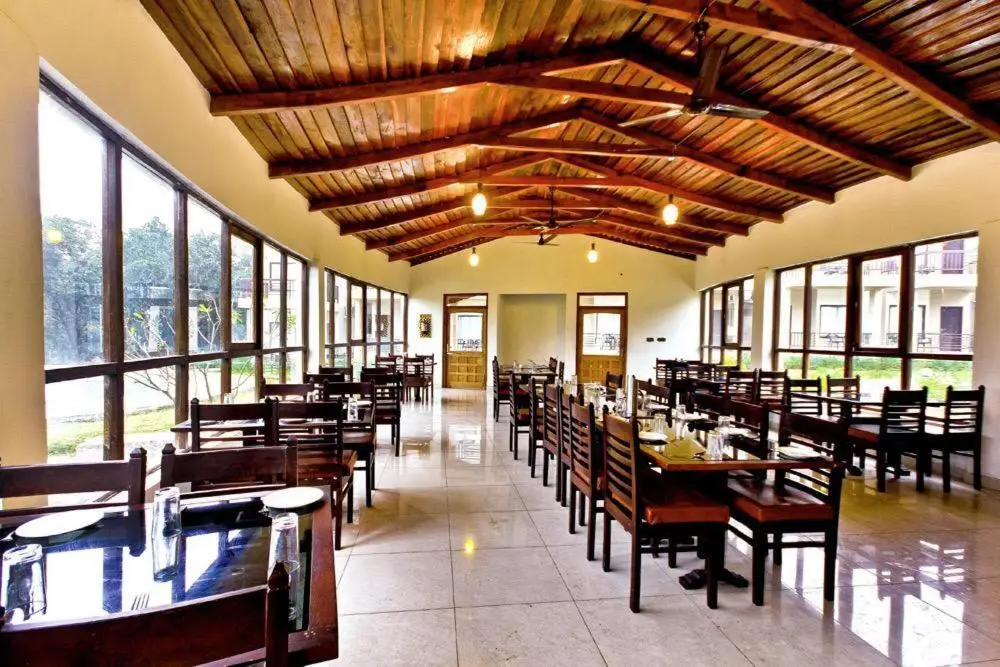 Наинитал: Corbett Rattan Elwood Resort