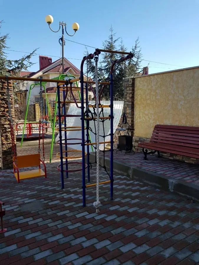 Адлер: квартиры на Нижнеимеретинской 143