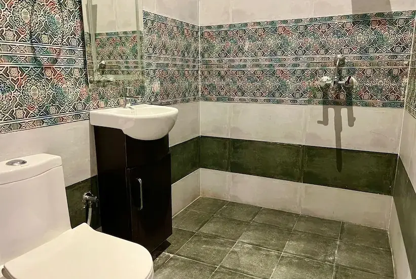 Наинитал: Hostel By The Lake Hill In Bhujiyaghat