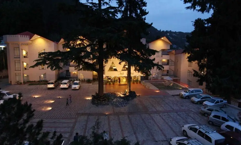 Hotel Arif Castle — фото 1
