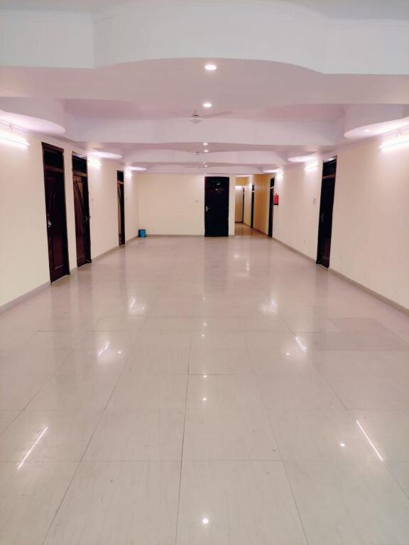 Наинитал: Hotel Corbett Regency