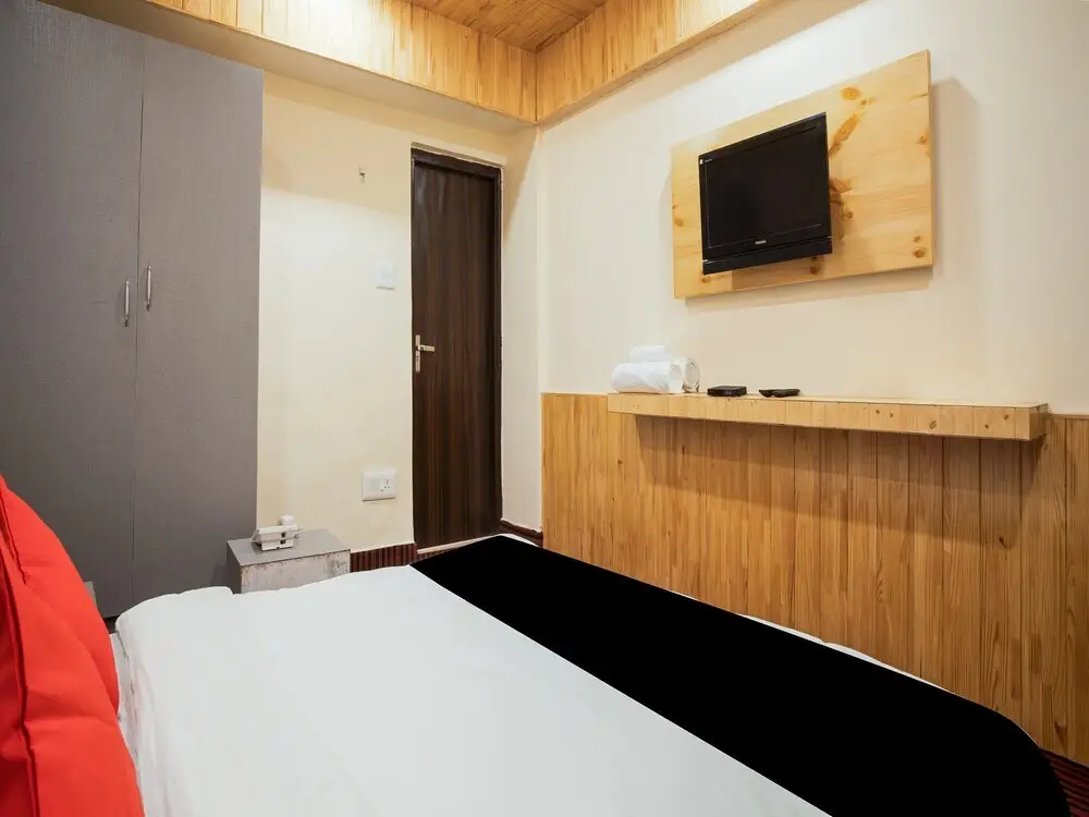 Наинитал: Capital O 13324 Hotel Kosmos Anamika