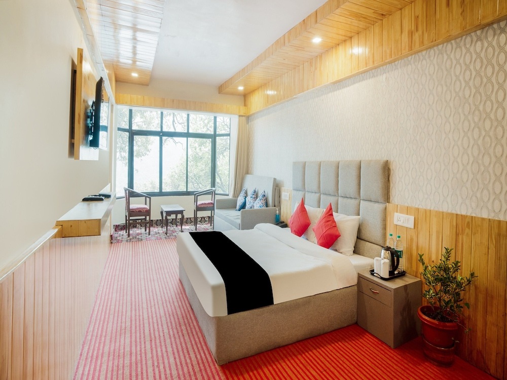 Наинитал: Capital O 13324 Hotel Kosmos Anamika