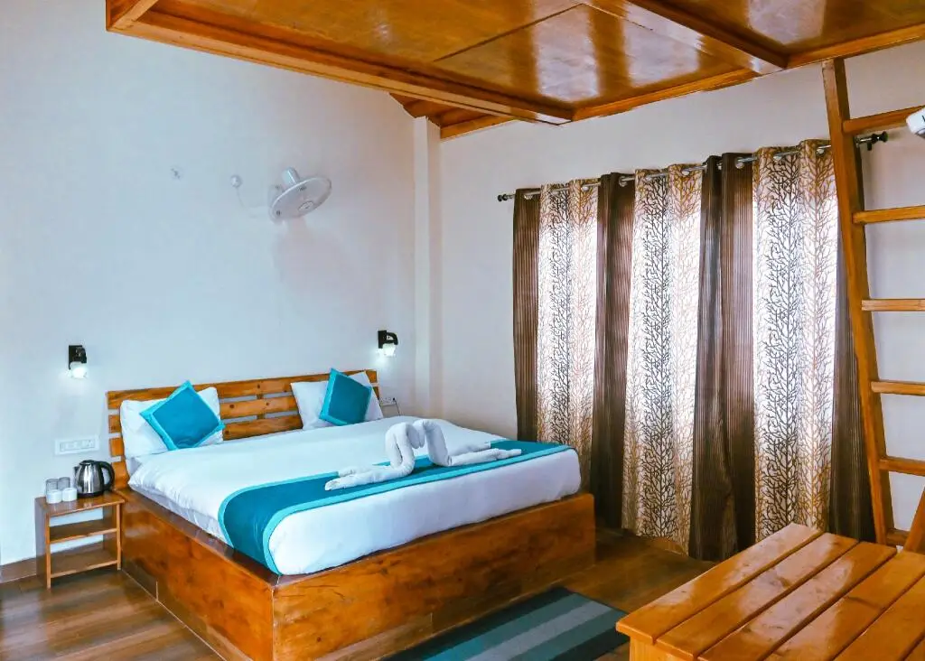 Наинитал: Kumaoni Karavan Camps  Resort