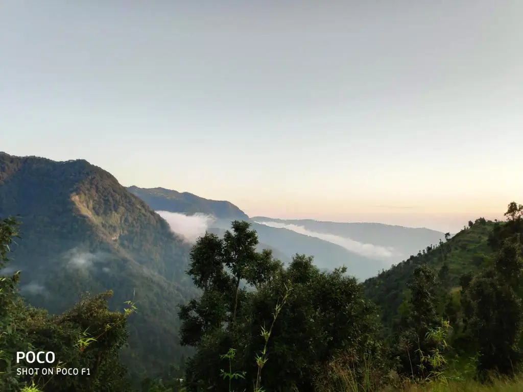 Наинитал: Kumaoni Karavan Camps  Resort