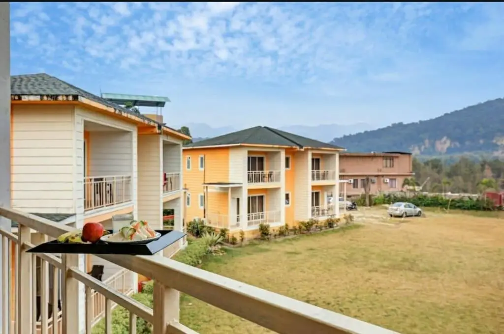 Наинитал: Limewood Riverside Resort