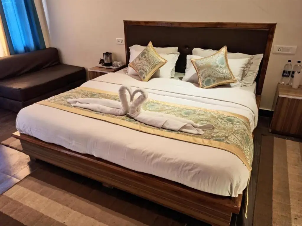 Наинитал: Naina Bird Resort