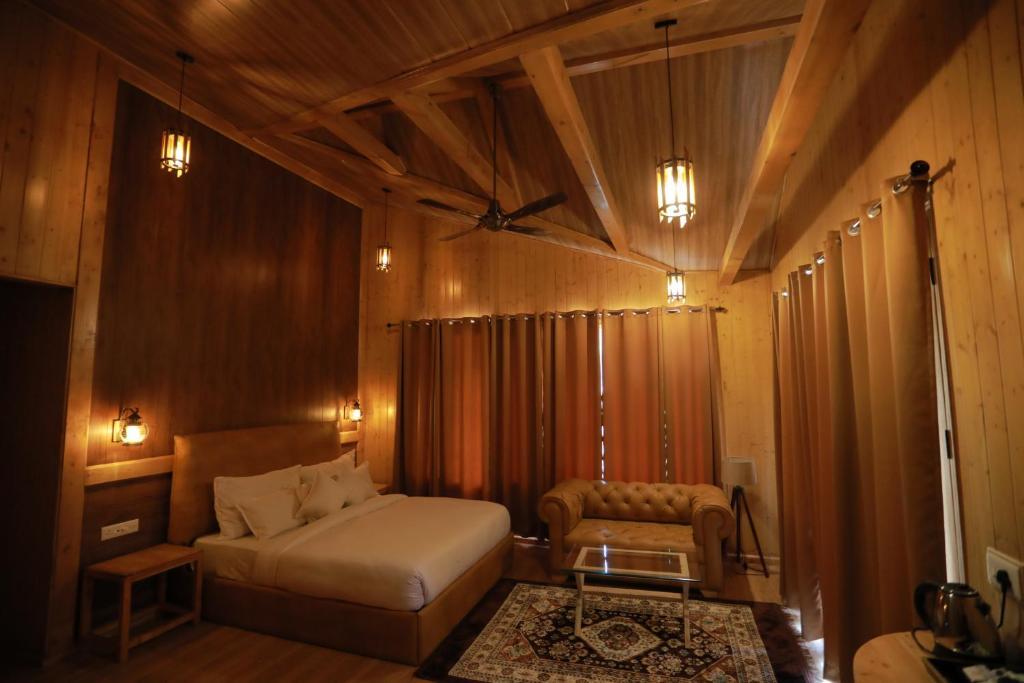 Наинитал: Pahadi Kothi