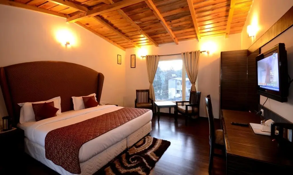 Наинитал: Raj Bilas Palace