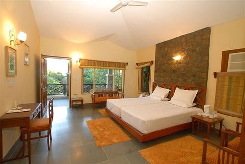 Наинитал: Tiger Camp Resort