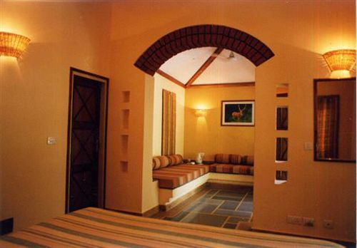 Наинитал: Tiger Camp Resort