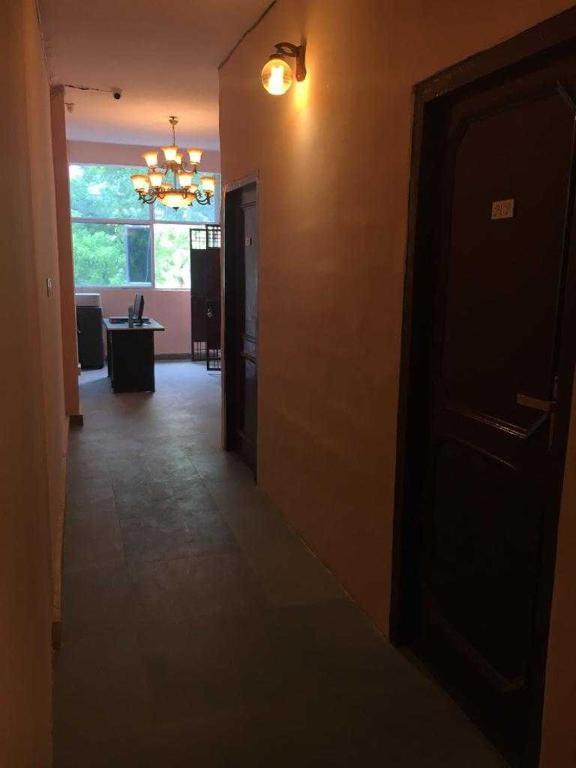 Фаридабад: Oyo Hotel the Limestone
