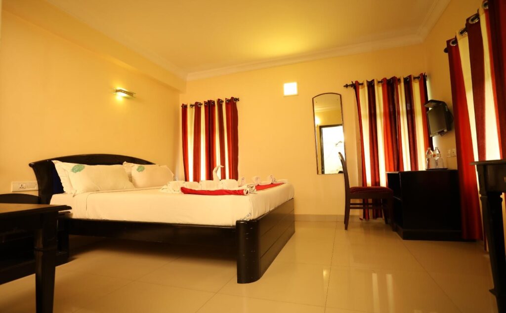 Муннар: Hotel Emerald Inn