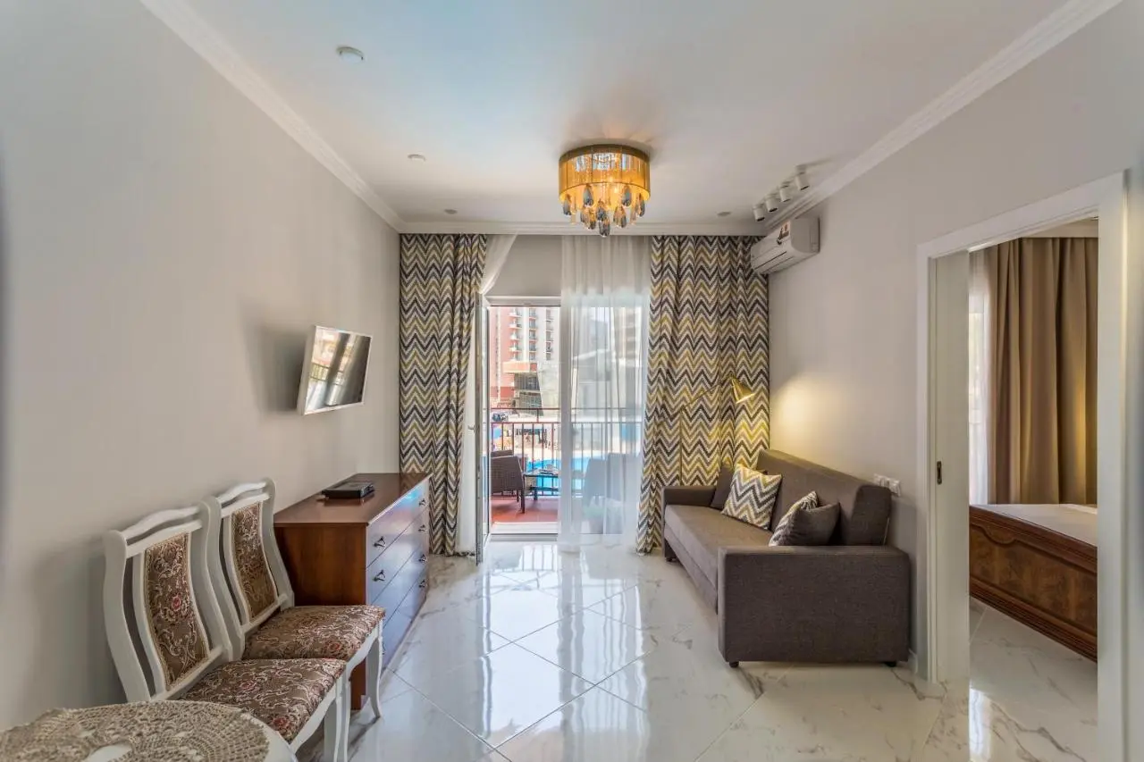 Геленджик: Gelios Apartments