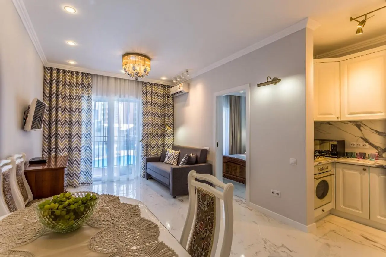 Геленджик: Gelios Apartments
