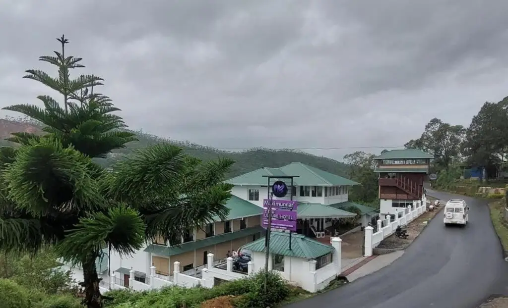 MaxiMunnar T&U Leisure Hotel — фото 1