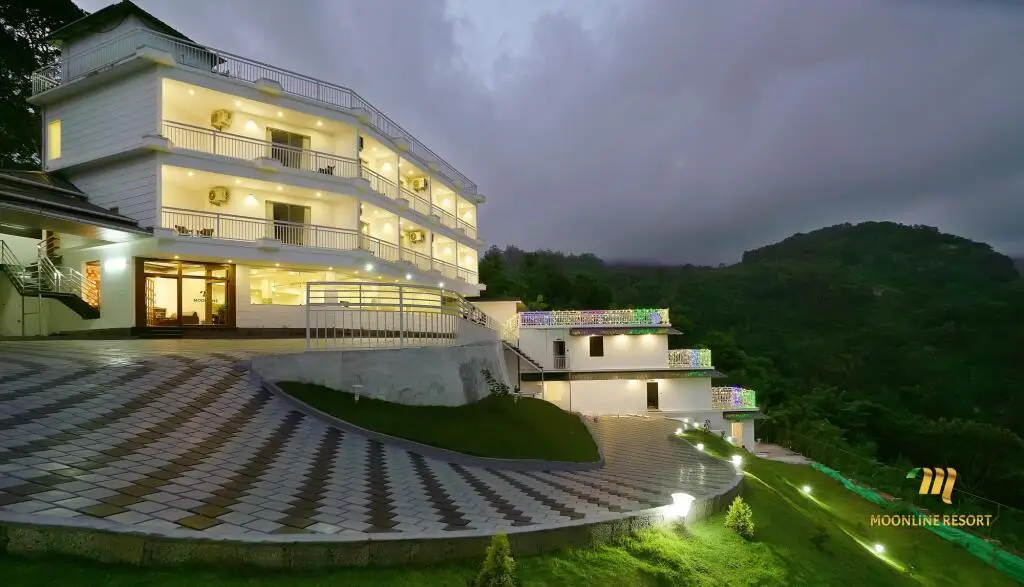 Moonline Resort — фото 1