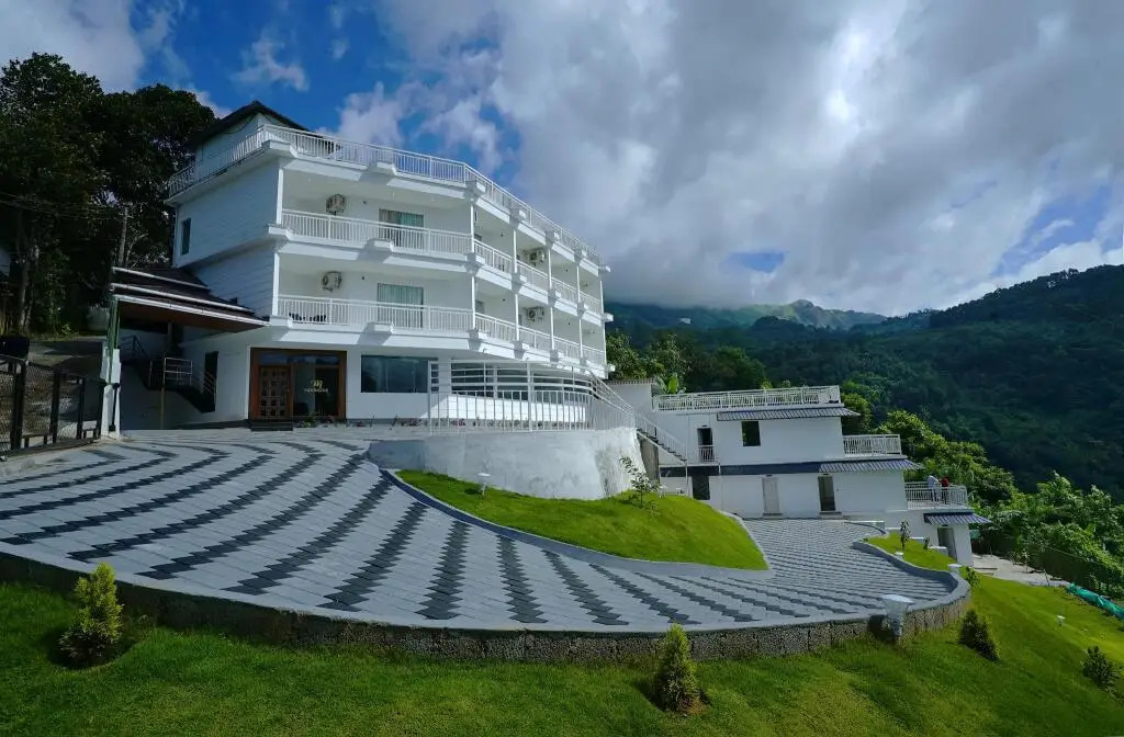 Муннар: Moonline Resort