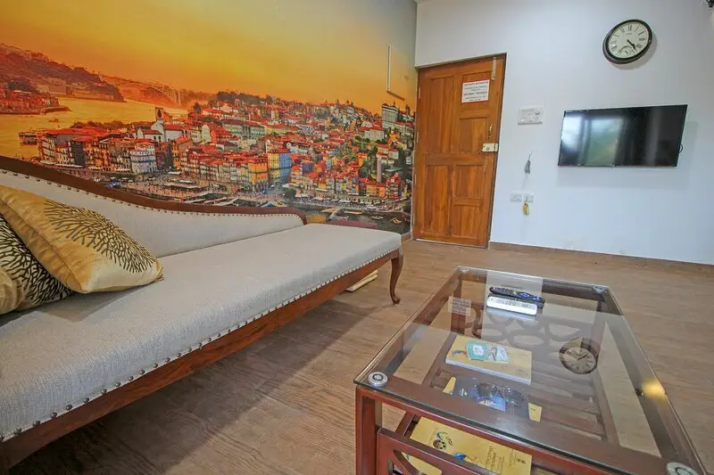 Нерул: The Weekend Suites