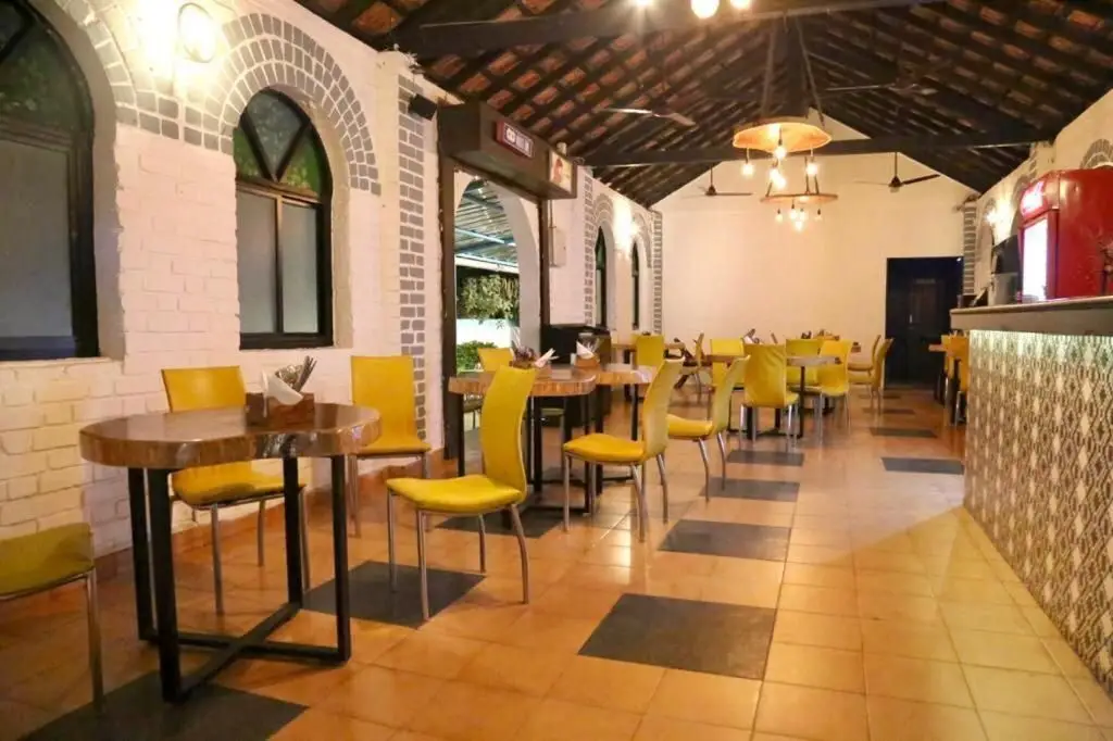 Калангут: Rajmahal Beach Resort Calangute