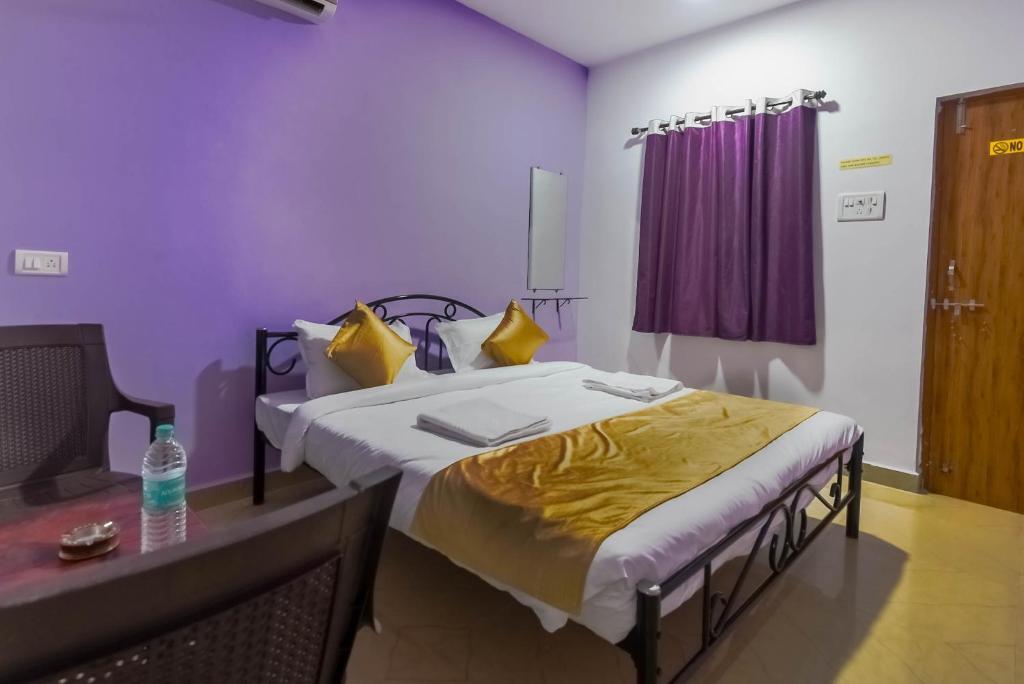 Калангут: Calangute Inn