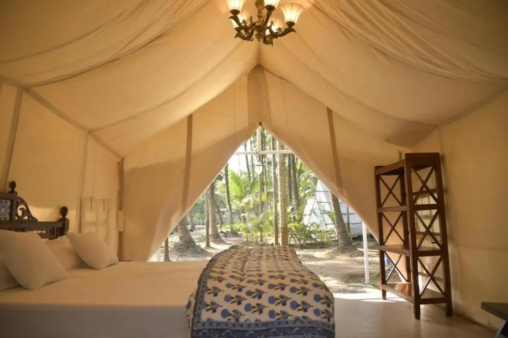Пляж Мандва: Moonstone Hammock Alibaug