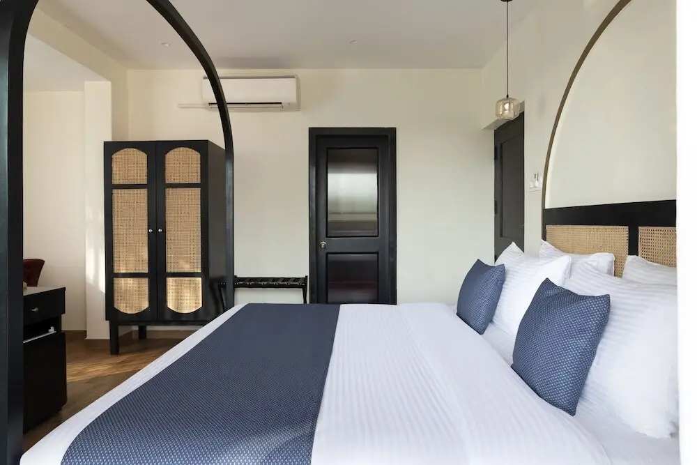 Вагатор: Mademoiselle Boutique Resort and Cafe