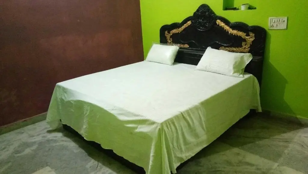 Мератх: Oyo 91084 Viraj Hotel