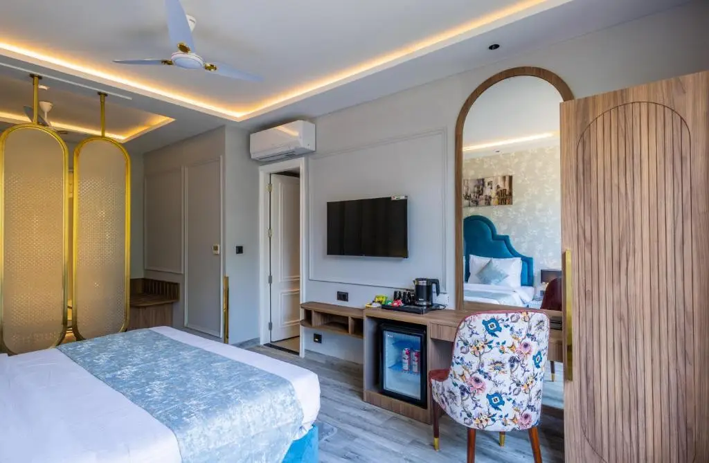 Калангут: Renest Calangute Goa