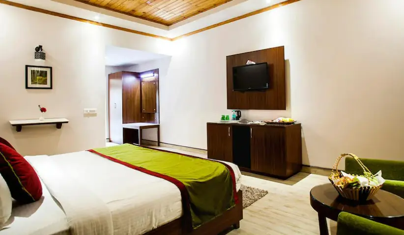 Наинитал: Foxoso Misty Oaks Resort, Bhowali