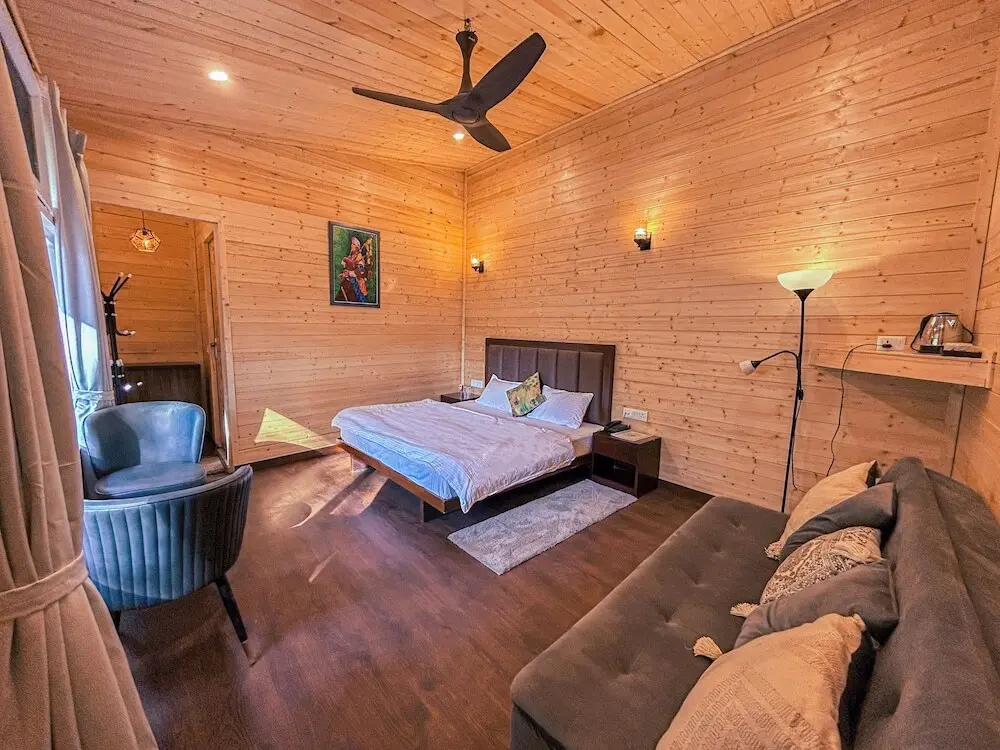 Наинитал: The Himalayan Living Whistling Pines