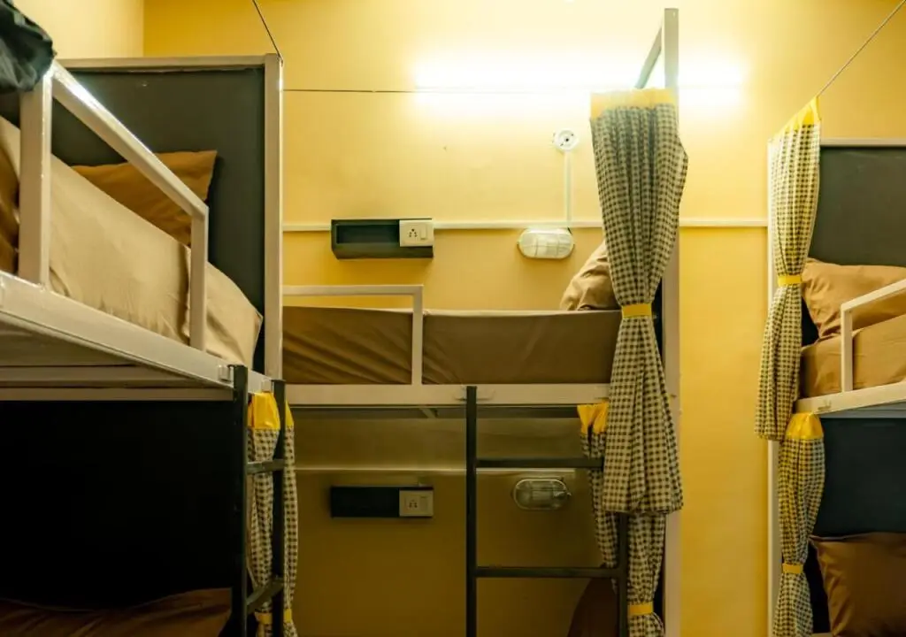 Наинитал: The Hosteller Naukuchiatal