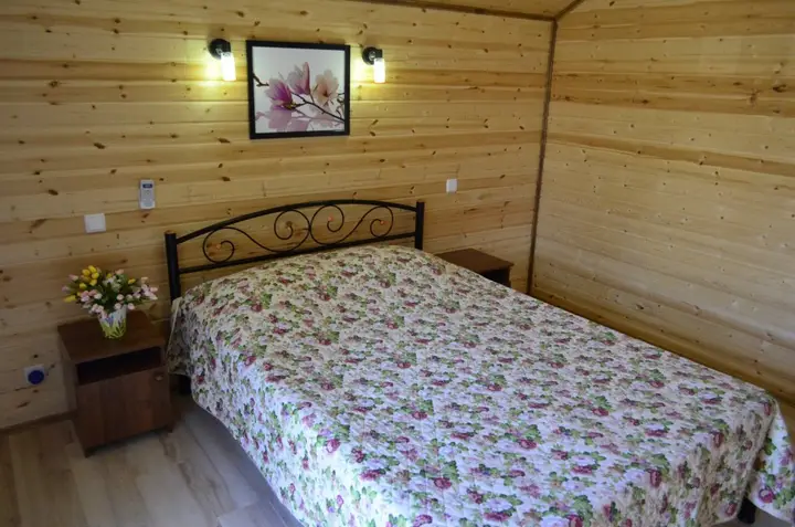 Прибрежное (Сакский район): Semejnyij Dvorik Guest House