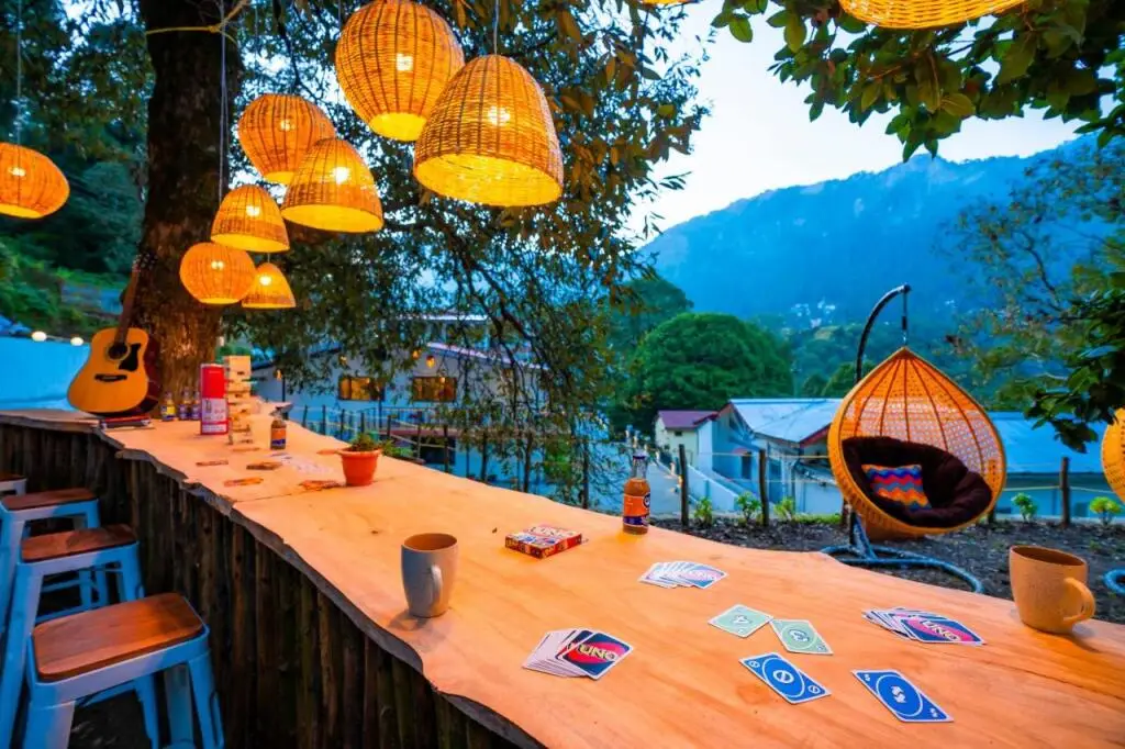 Наинитал: goSTOPS Nainital - Hostel