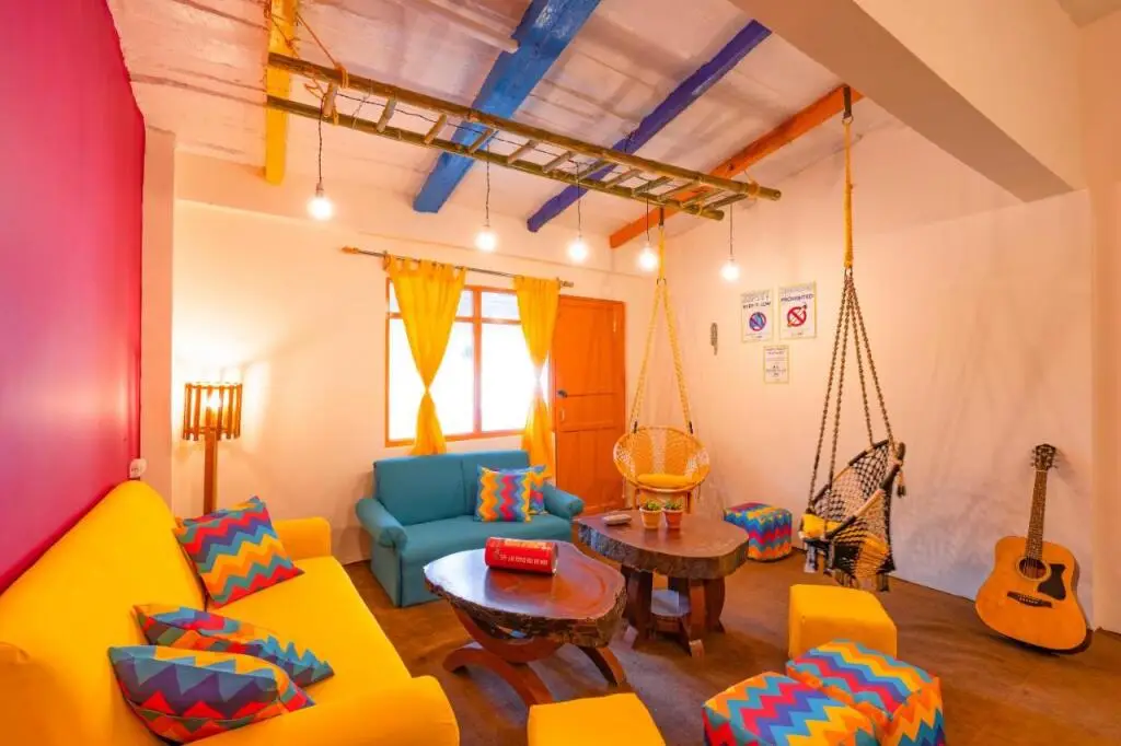 Наинитал: goSTOPS Nainital - Hostel