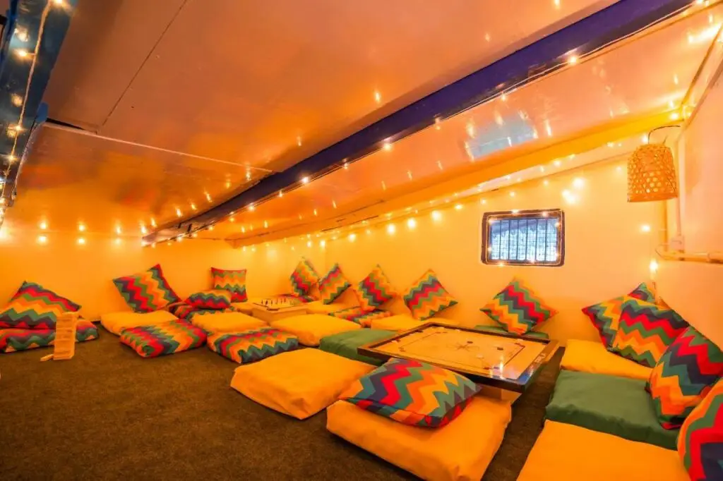 Наинитал: goSTOPS Nainital - Hostel
