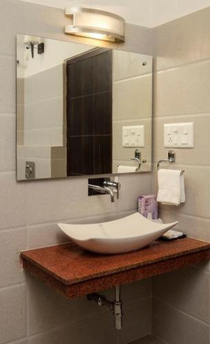 Наинитал: Corbett Blue Sky Resort