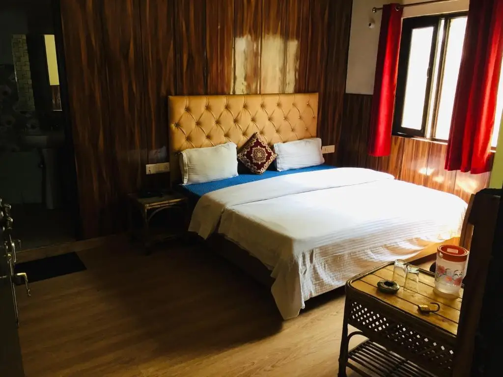 Массури: Hotel Prem G