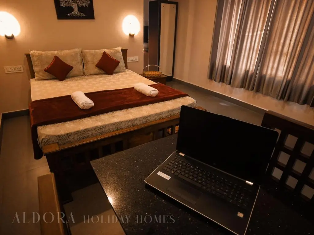 Султан-Батери: Aldora Holiday Homes