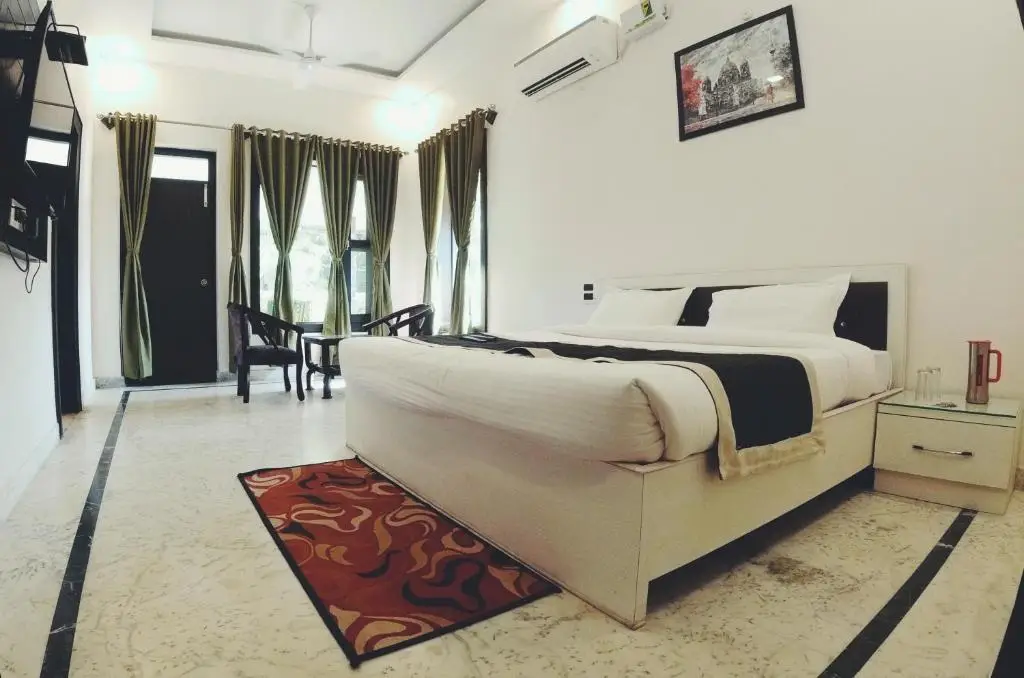 Наинитал: Corbett Orchid View